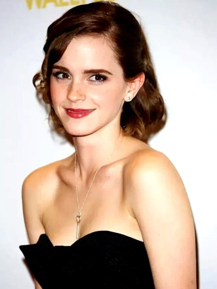Emma Watson 8.5 x 11 Candid Color Photograph Art Print Photo Collectibles:Photographic Images:Photographs Style Your Walls